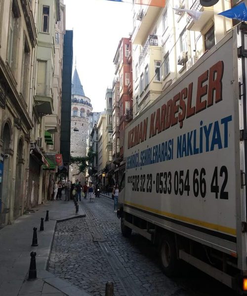 Evden Eve Nakliyat hizmeti aracı